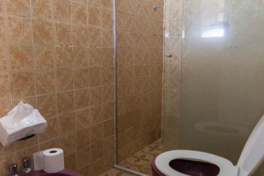 Banheiro de casa à venda com 2 quartos, 90m² em Vila Pereira Cerca, São Paulo