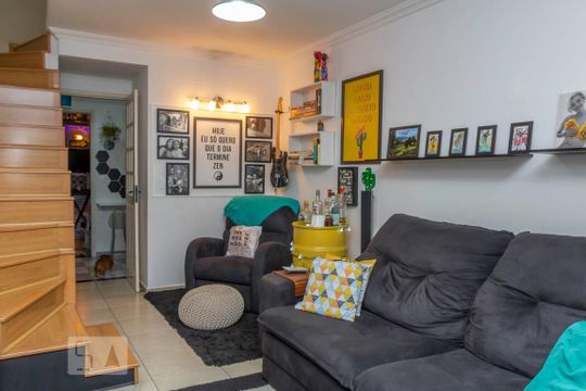 Sala de casa de condomínio à venda com 3 quartos, 98m² em Vila Campo Grande, São Paulo