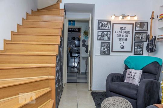 Sala de casa de condomínio à venda com 3 quartos, 98m² em Vila Campo Grande, São Paulo