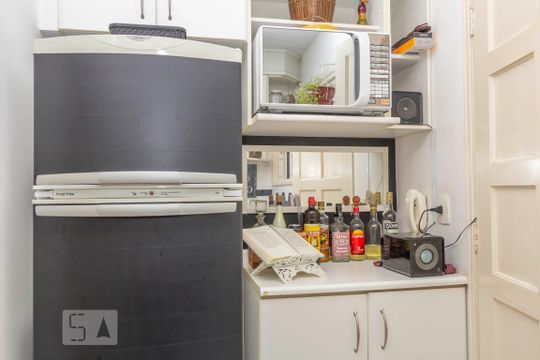 Cozinha de casa de condomínio à venda com 3 quartos, 98m² em Vila Campo Grande, São Paulo
