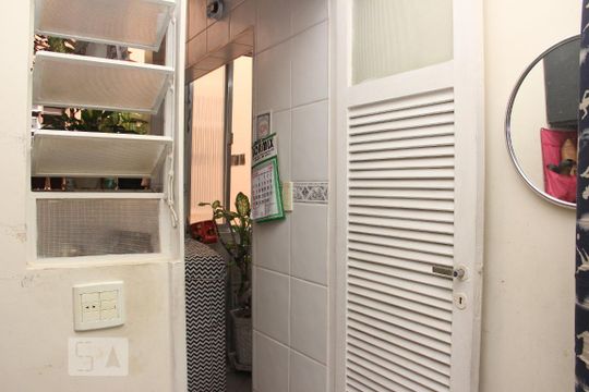 QUARTO DE SERVIÇO de apartamento à venda com 2 quartos, 80m² em Maracanã, Rio de Janeiro