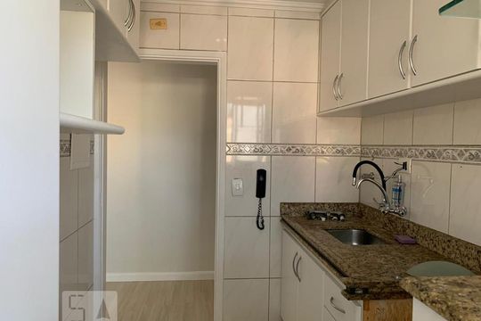 Cozinha de apartamento à venda com 1 quarto, 40m² em Vila Brasílio Machado, São Paulo