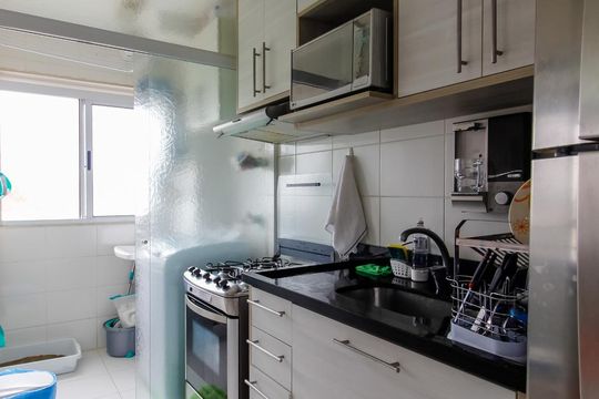 Cozinha de apartamento à venda com 2 quartos, 45m² em Vila Venditti, Guarulhos
