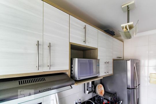 Cozinha de apartamento à venda com 2 quartos, 45m² em Vila Venditti, Guarulhos