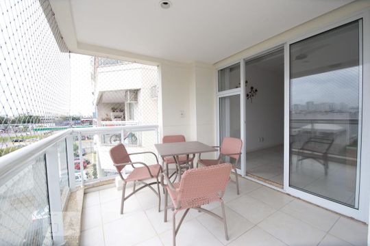 Apartamento à venda com 2 quartos, 70m² em Recreio dos Bandeirantes, Rio de Janeiro