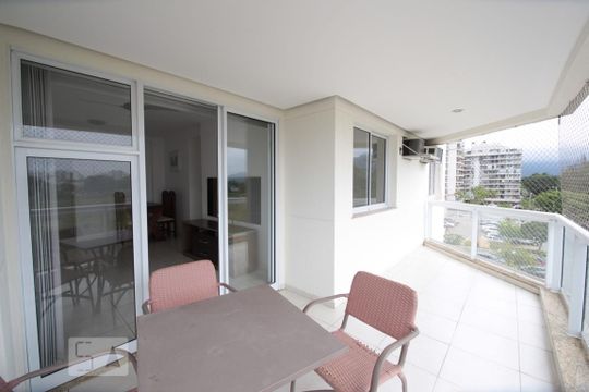 Apartamento à venda com 2 quartos, 70m² em Recreio dos Bandeirantes, Rio de Janeiro