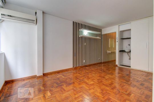 Kitnet/Studio para alugar com 1 quarto, 30m² em Cerqueira César, São Paulo