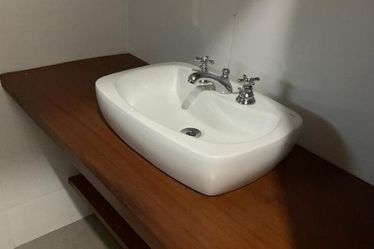 Banheiro 1 de casa de condomínio à venda com 4 quartos, 180m² em Itanhangá, Rio de Janeiro