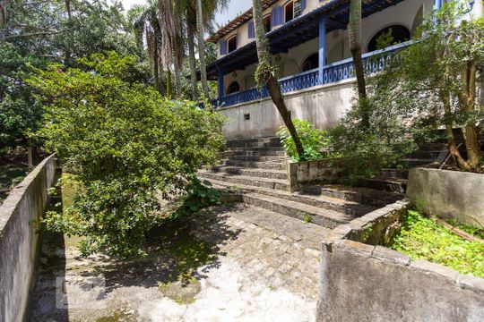 Área comum de casa à venda com 4 quartos, 580m² em Rolinópolis, São Paulo