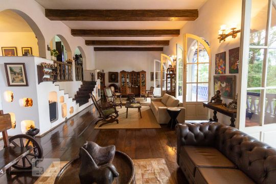 Casa à venda com 4 quartos, 580m² em Rolinópolis, São Paulo