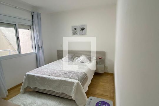 Suíte 3 de casa para alugar com 3 quartos, 165m² em Vila Bastos, Santo André