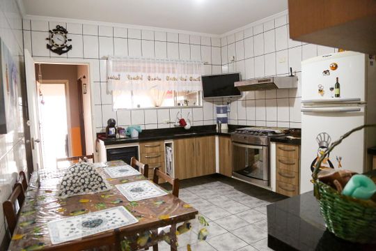 Cozinha 1 de casa à venda com 4 quartos, 120m² em Parque Jabaquara, São Paulo
