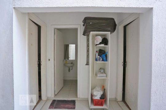 Dependências de Serviço de casa à venda com 6 quartos, 500m² em Jardim Vitoria Regia (zona Oeste), São Paulo