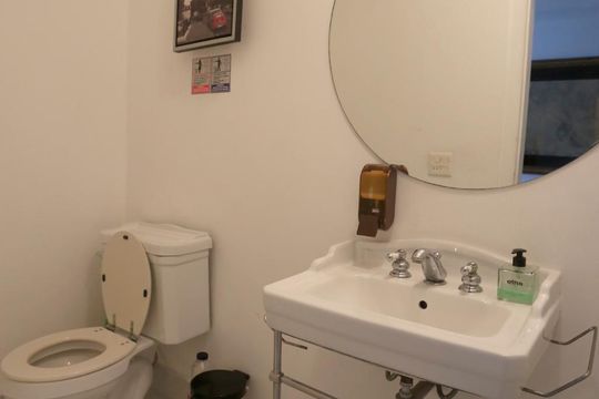 Lavabo de casa à venda com 6 quartos, 500m² em Jardim Vitoria Regia (zona Oeste), São Paulo