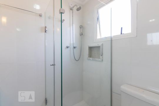 Banheiro Suite 1 de apartamento para alugar com 2 quartos, 63m² em Vila Uberabinha, São Paulo