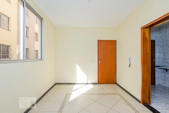 Sala de apartamento para alugar com 3 quartos, 70m² em Nova Granada, Belo Horizonte