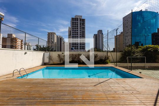 Piscina de apartamento para alugar com 2 quartos, 68m² em Pinheiros, São Paulo