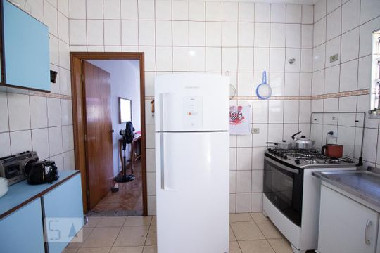 Cozinha de casa à venda com 4 quartos, 174m² em Vila Campestre, São Paulo