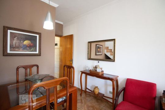 Sala de casa à venda com 4 quartos, 174m² em Vila Campestre, São Paulo