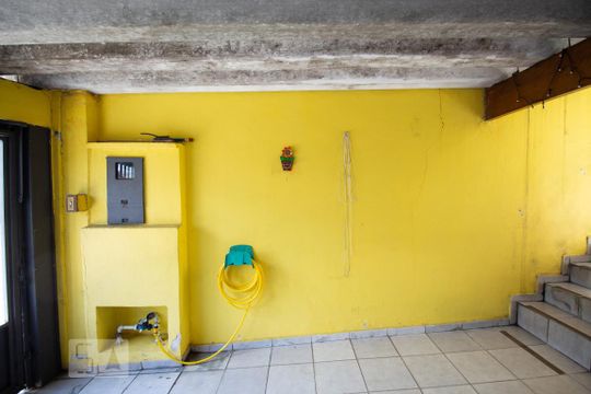 Garagem de casa à venda com 4 quartos, 174m² em Vila Campestre, São Paulo