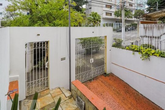 Casa à venda com 4 quartos, 350m² em Vila Mariana, São Paulo