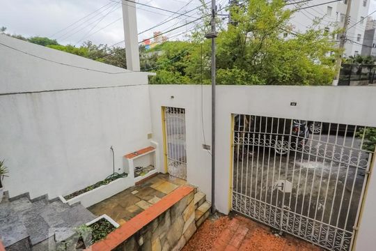 Casa à venda com 4 quartos, 350m² em Vila Mariana, São Paulo
