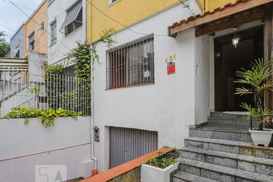 Casa à venda com 4 quartos, 350m² em Vila Mariana, São Paulo