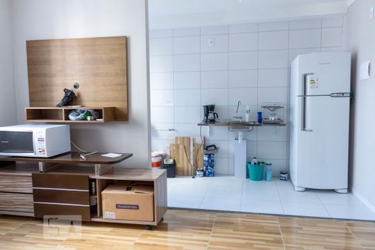 Sala e cozinha de apartamento para alugar com 2 quartos, 41m² em Jardim São Savério, São Paulo