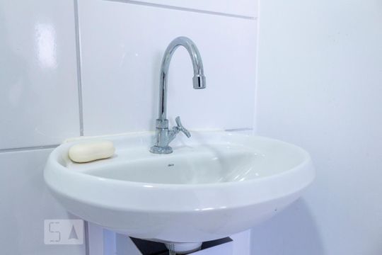 Banheiro de apartamento para alugar com 2 quartos, 41m² em Jardim São Savério, São Paulo