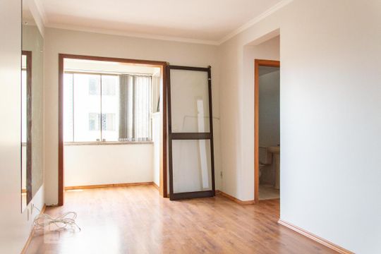 Apartamento à venda com 2 quartos, 52m² em Sarandi, Porto Alegre