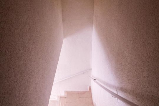 Escada de casa de condomínio para alugar com 1 quarto, 30m² em Quarta Parada, São Paulo