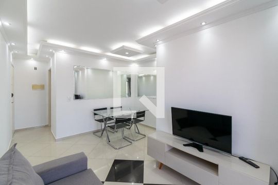 Sala  de apartamento para alugar com 3 quartos, 65m² em Parque Jabaquara, São Paulo