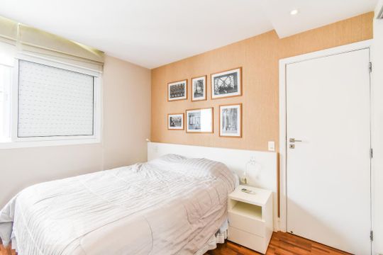 Suíte de apartamento à venda com 2 quartos, 98m² em Jardim Paulista, São Paulo