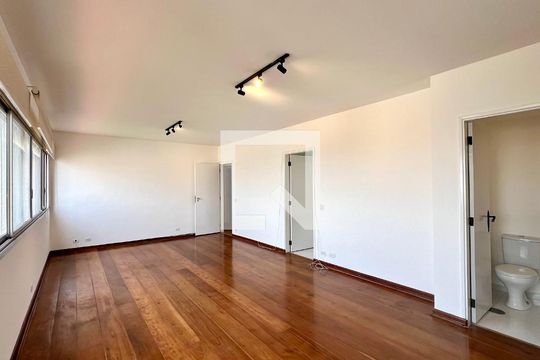 Sala de apartamento para alugar com 4 quartos, 126m² em Sumarezinho, São Paulo