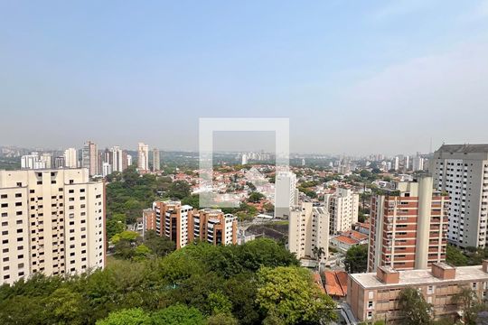 Vista da sala de apartamento para alugar com 4 quartos, 126m² em Sumarezinho, São Paulo