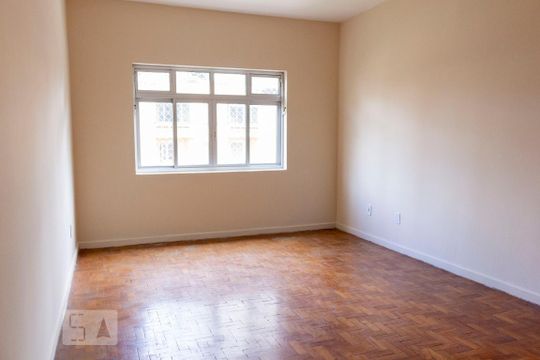 Apartamento para alugar com 2 quartos, 80m² em Aclimação, São Paulo