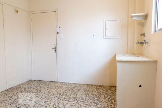 Cozinha de apartamento para alugar com 2 quartos, 80m² em Aclimação, São Paulo