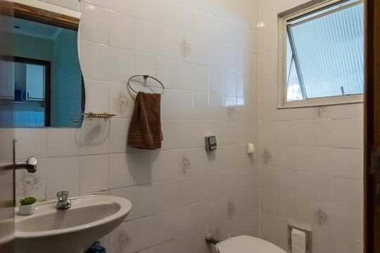 1o. Andar - Lavabo de casa à venda com 3 quartos, 295m² em Cambuci, São Paulo