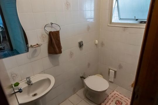 1o. Andar - Lavabo de casa à venda com 3 quartos, 295m² em Cambuci, São Paulo