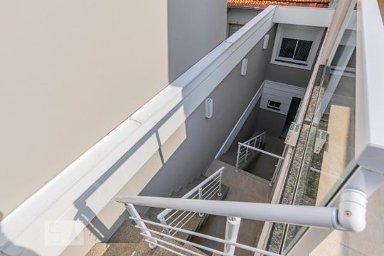 Fundos - Escadas de casa à venda com 3 quartos, 215m² em Cambuci, São Paulo