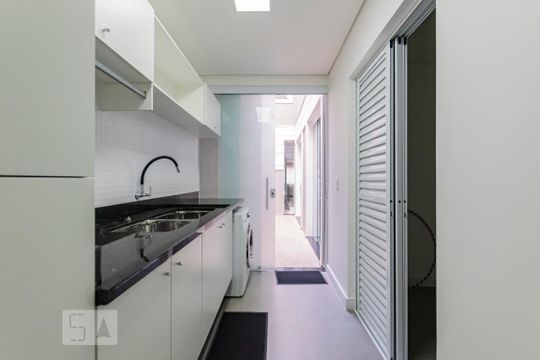 1o. Andar - Área de serviço de casa à venda com 3 quartos, 215m² em Cambuci, São Paulo