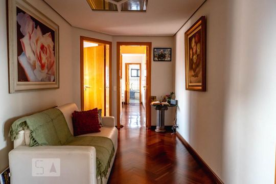 Hall de apartamento à venda com 3 quartos, 187m² em Vila Santo Estevão, São Paulo