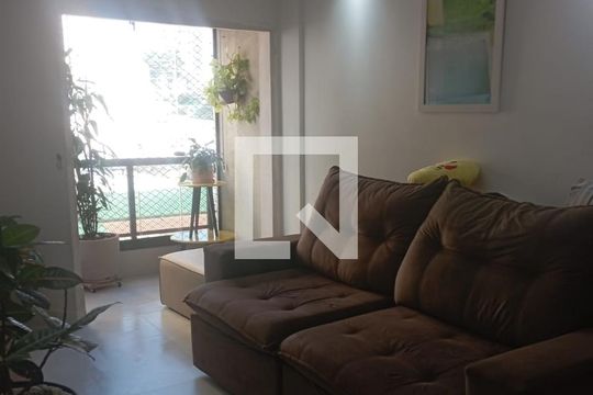 Sala de apartamento para alugar com 3 quartos, 87m² em São Judas, São Paulo