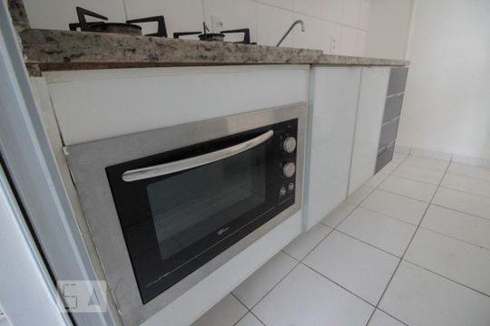 cozinha de apartamento para alugar com 2 quartos, 54m² em Vila Guilherme, São Paulo