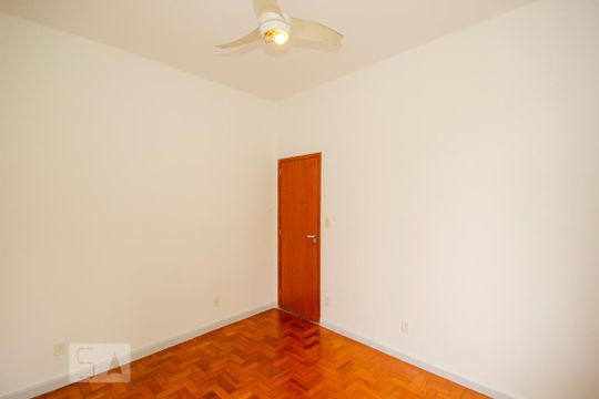 Quarto de apartamento para alugar com 1 quarto, 48m² em Copacabana, Rio de Janeiro