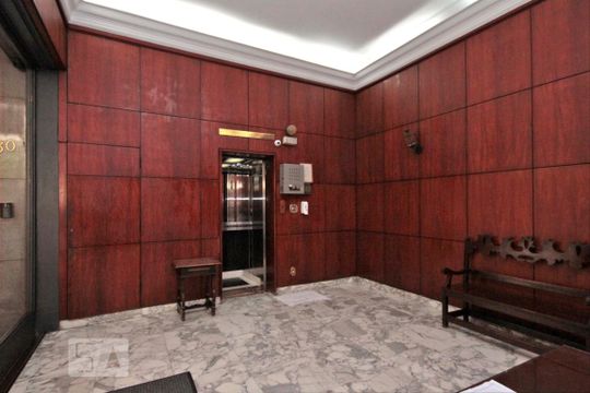 Hall Social de apartamento para alugar com 2 quartos, 400m² em República, São Paulo