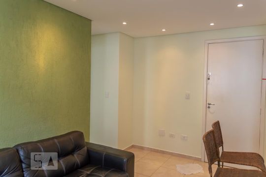 Sala de apartamento para alugar com 2 quartos, 48m² em Taboão, São Bernardo do Campo