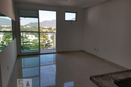 Apartamento para alugar com 1 quarto, 36m² em Taquara, Rio de Janeiro