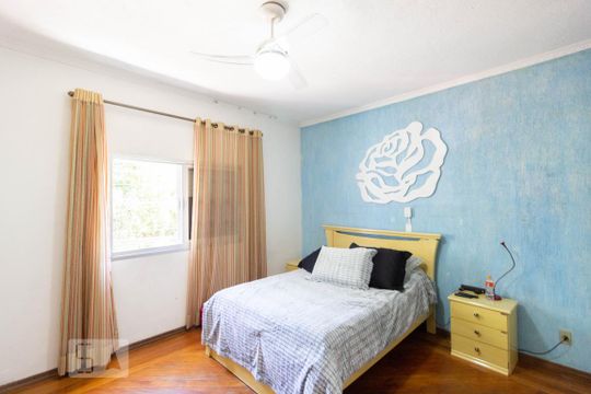 Quarto de casa à venda com 4 quartos, 244m² em Vila Pereira Barreto, São Paulo