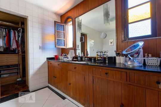 Apartamento à venda com 4 quartos, 265m² em Icaraí, Niterói